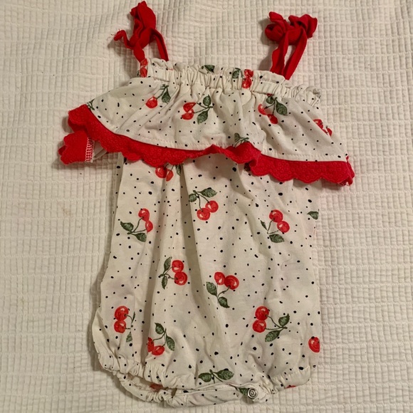 Adorable Cherry romper 🍒 - Picture 1 of 2